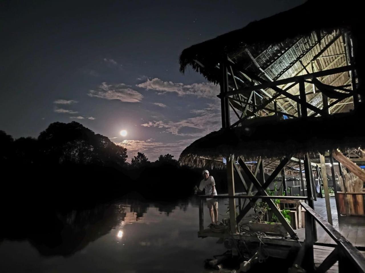 Cabana Flotante Kurupira Leticia Exteriör bild