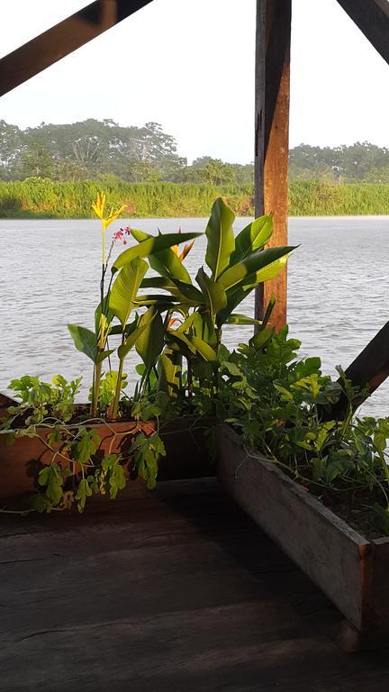 Cabana Flotante Kurupira Leticia Exteriör bild